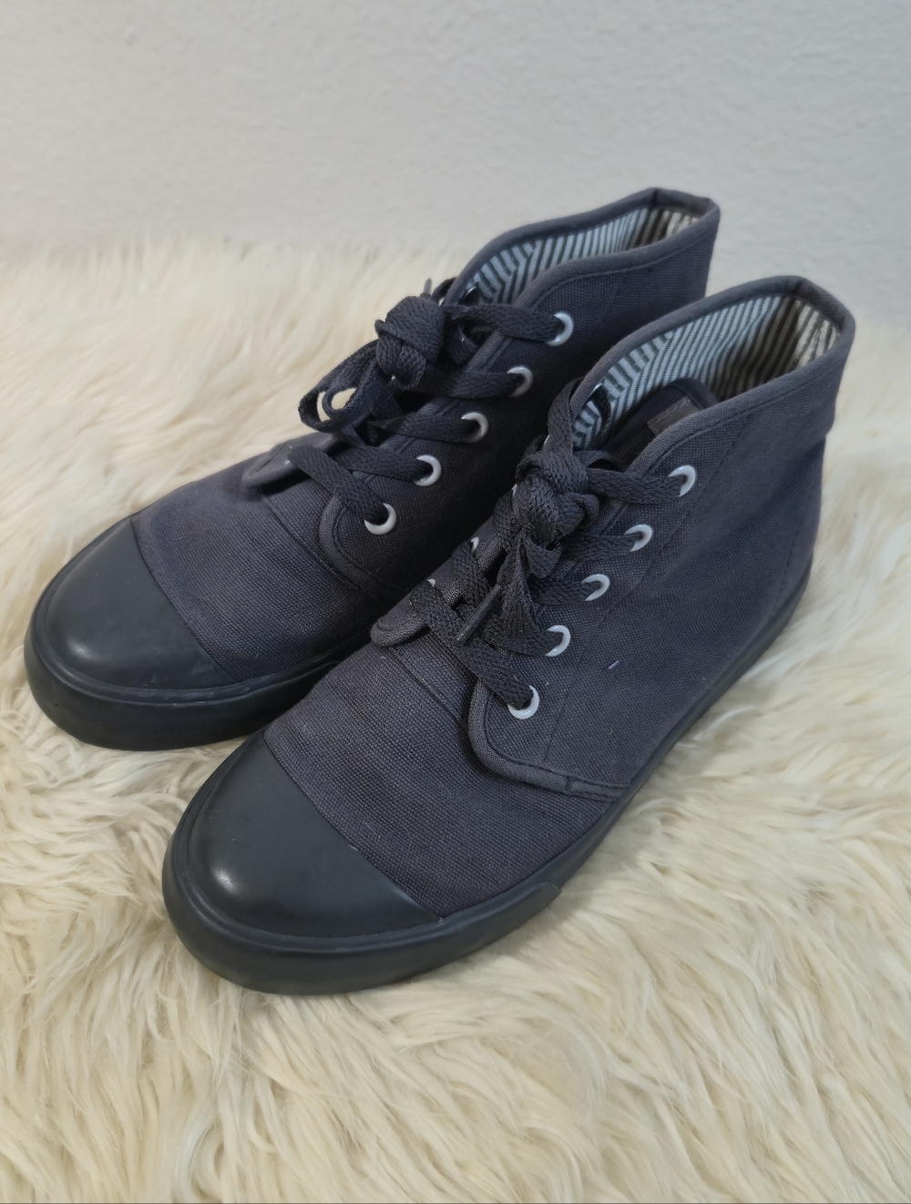 Bangs Canvas Hi Top Unisex Sneakers